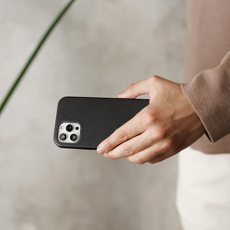 Vegan Leather Case iPhone 12 / 12 Pro Black