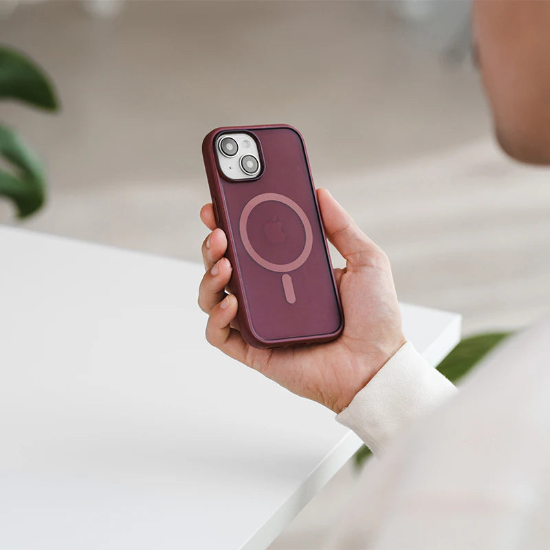 Clear Case Red matt iPhone 13 + colored buttons