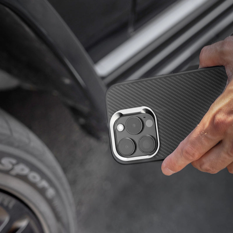 iPhone 17 Pro Carbon Case with MagSafe