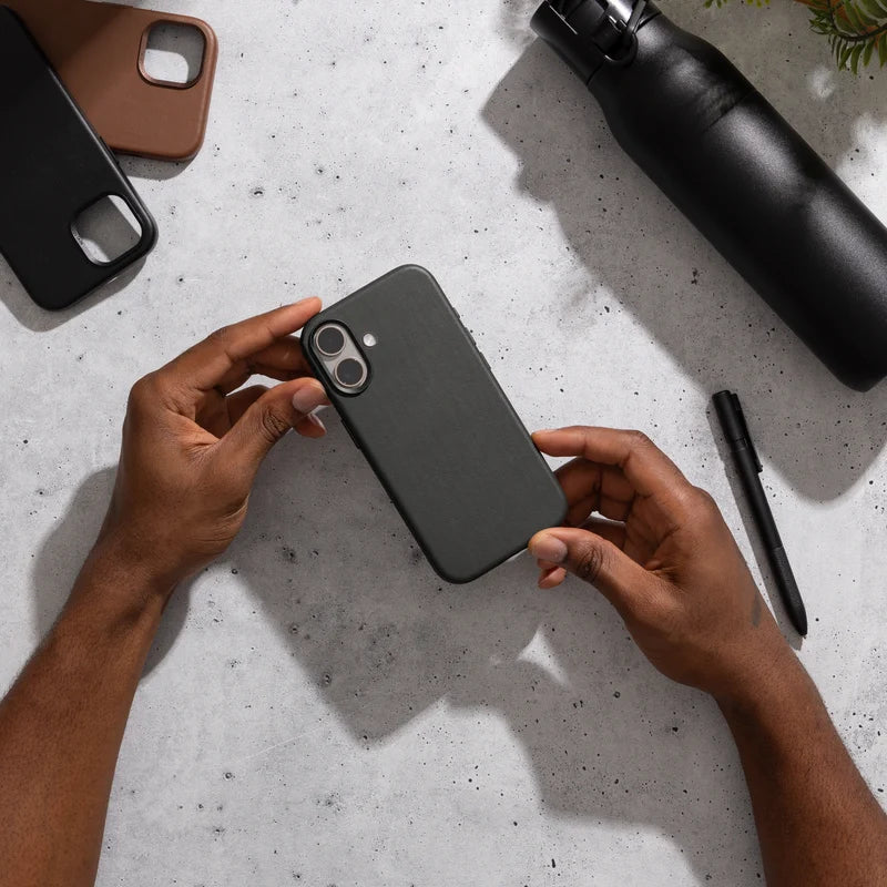 iPhone 17 Case Leather Black