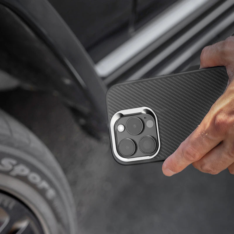 iPhone 17 Carbon Case with MagSafe