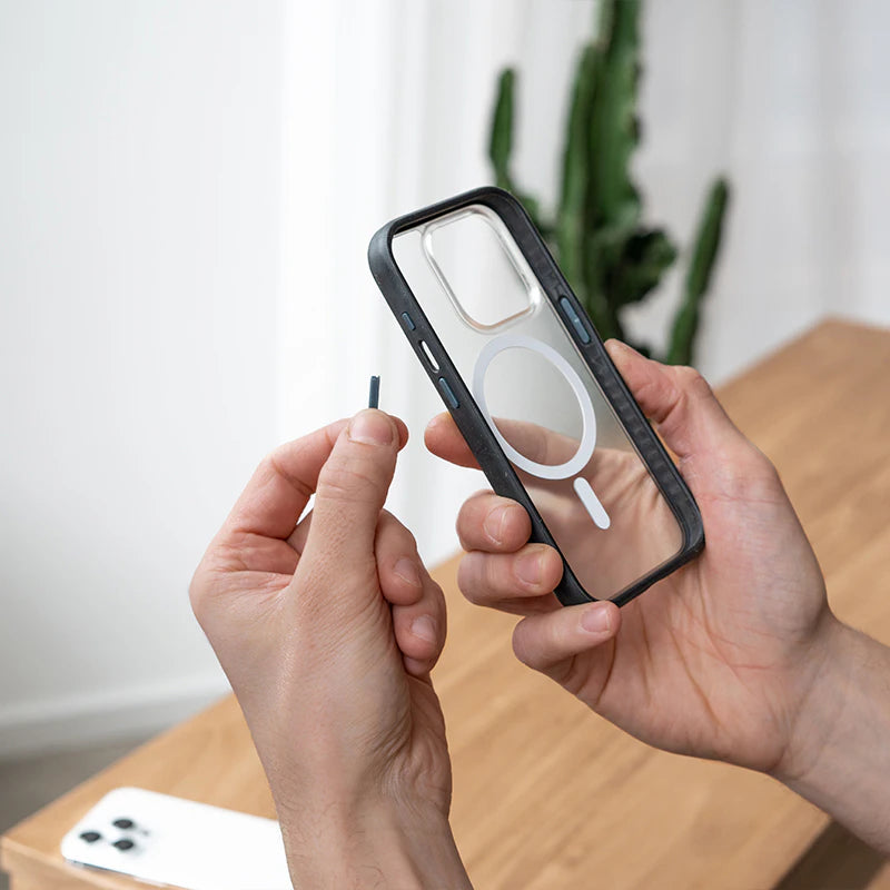 iPhone 14 Pro Clear Case + 7 colored interchangeable buttons