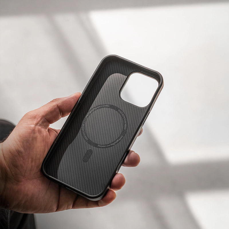 iPhone 17 Pro Carbon Case with MagSafe