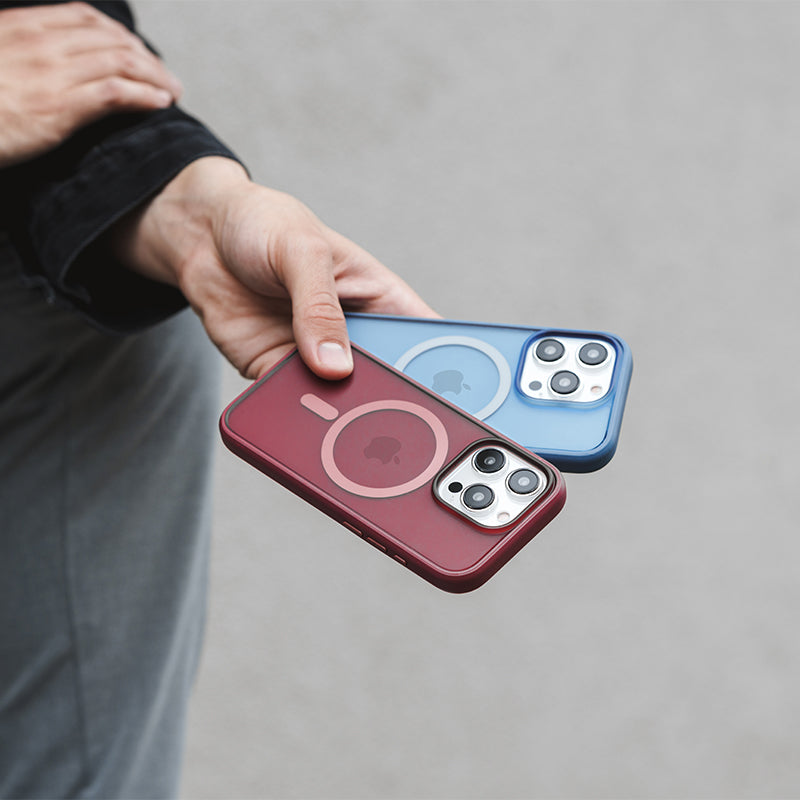 Clear Case Blue matt iPhone 15 Pro + colored buttons