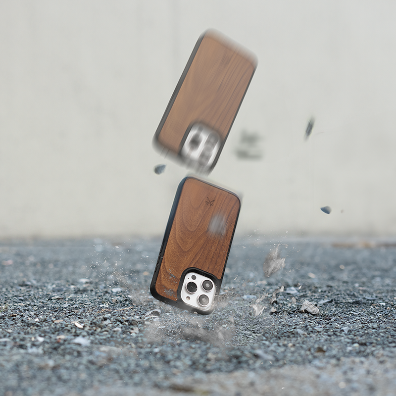 iPhone 17 Pro Max Wood Bumper Case