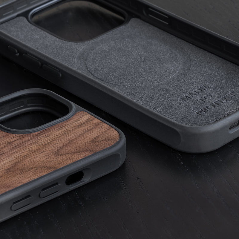 iPhone 15 Pro Case Walnut