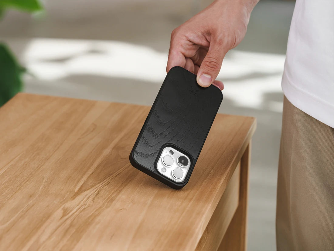 iphone 15 wood MagSafe phone case