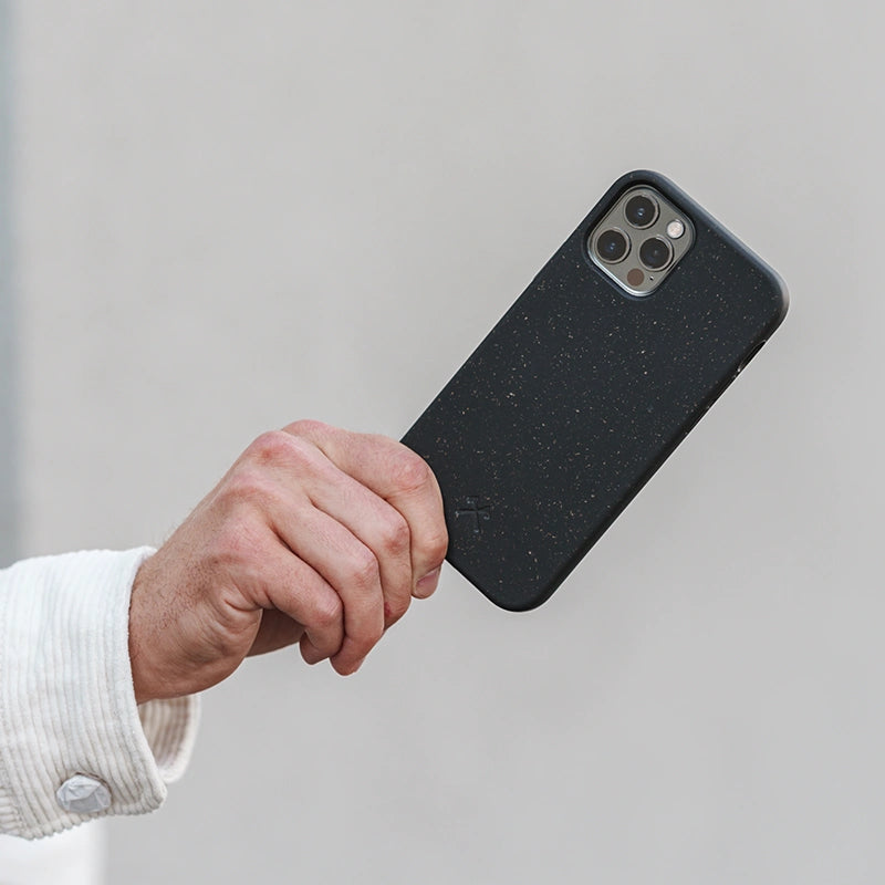 Bio Case + Fullscreen Tempered Glass iPhone 12 Black