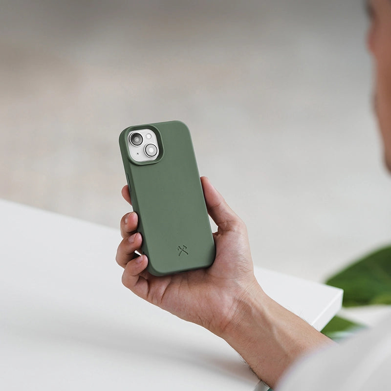 Iphone 15 Plus sustainable organic cell phone case green
