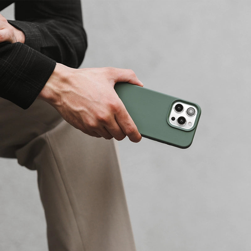 Iphone 15 sustainable organic MagSafe phone case green