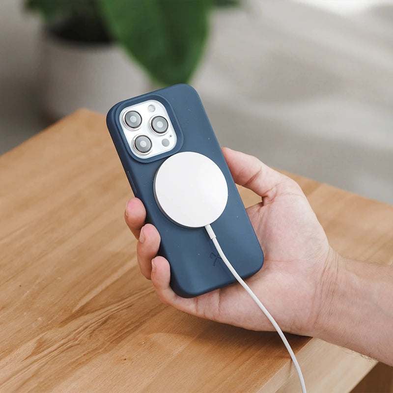 Iphone 15 sustainable organic MagSafe phone case navy blue