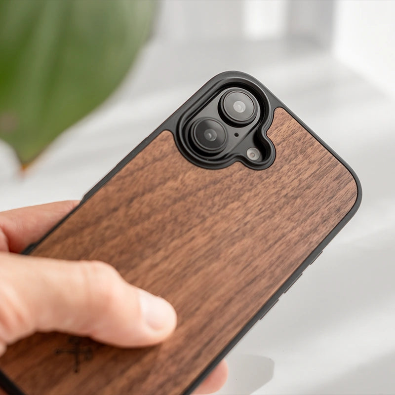 iPhone 17 Air Case Walnut