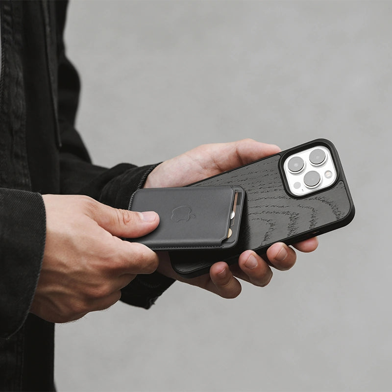 Iphone 14 Pro wood MagSafe case
