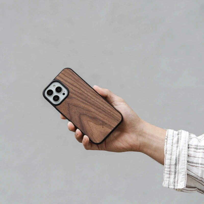 Iphone 13 Pro wood phone case