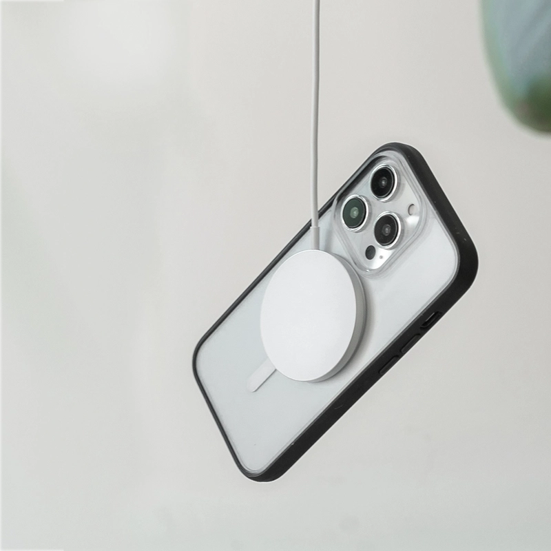 Iphone 14 clear MagSafe phone case black/ clear