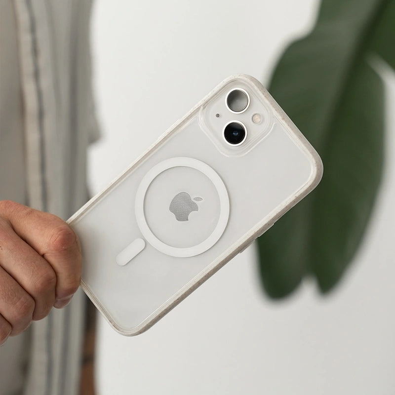 Iphone 14 Plus clear MagSafe phone case white / clear