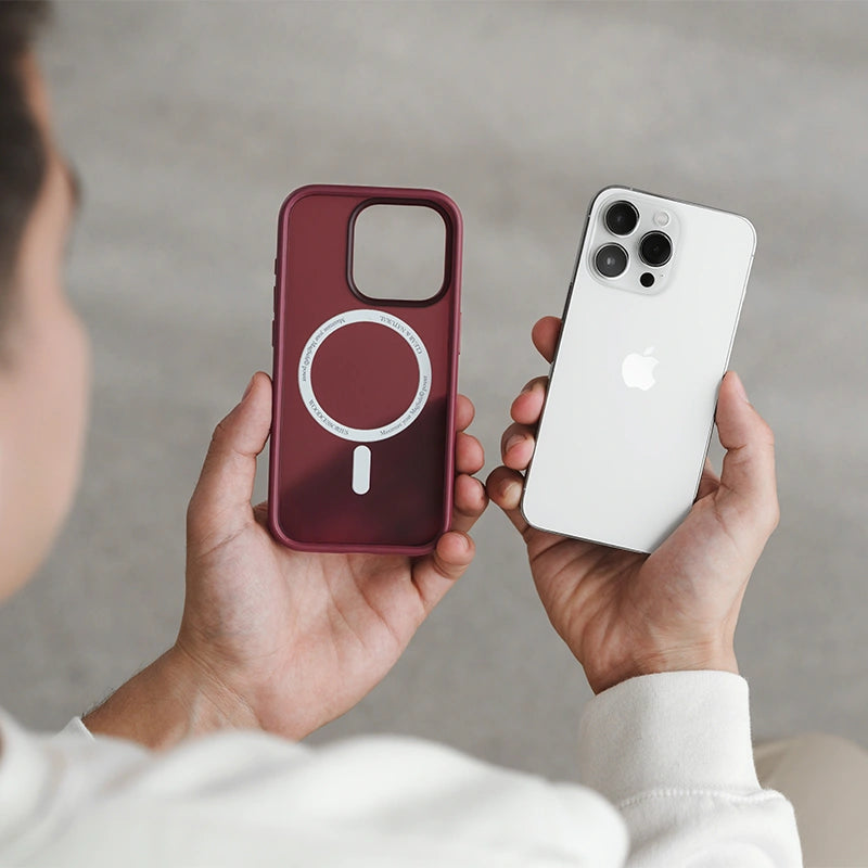 iPhone 15 Clear Case MagSafe red/matt
