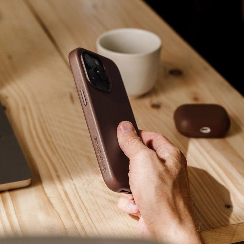 Vegan Leather Case iPhone 15 Plus Brown