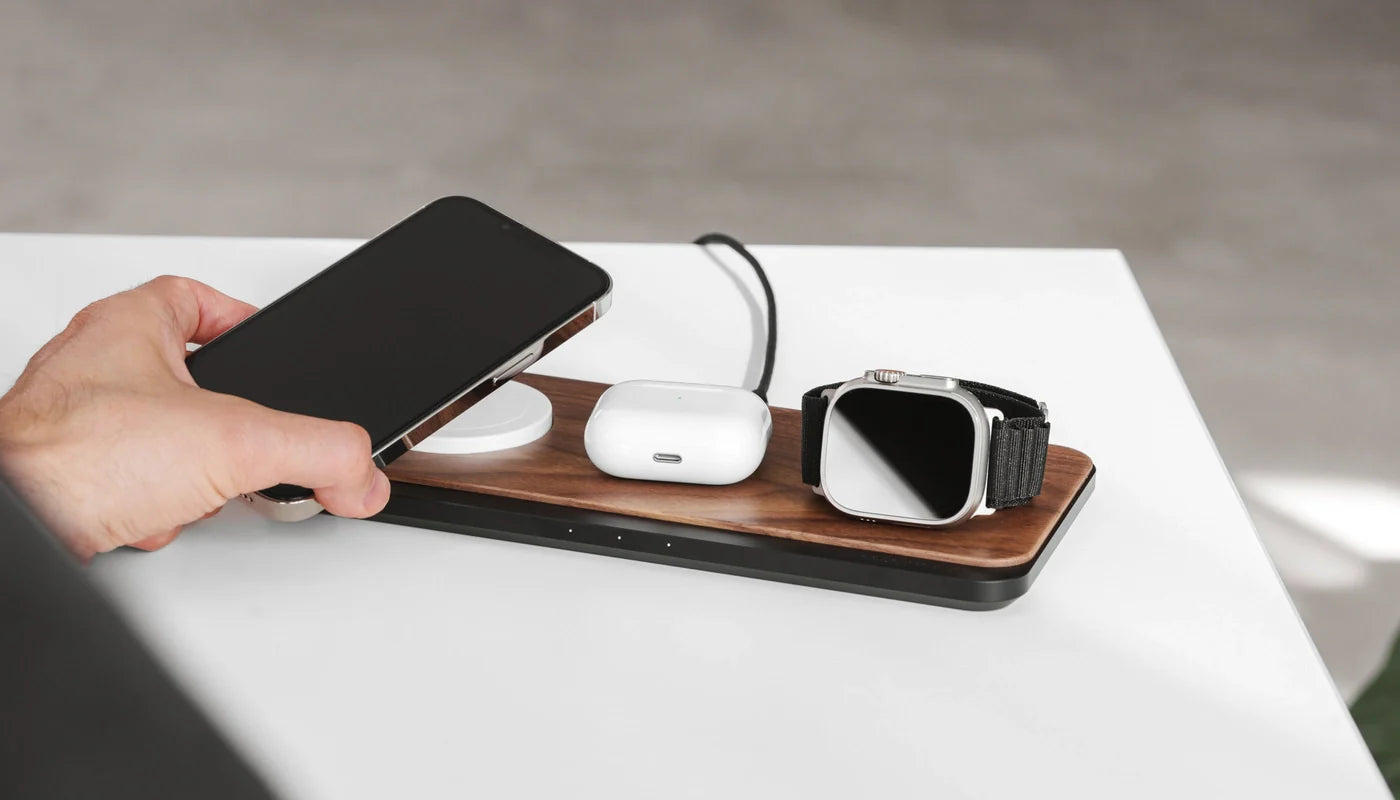 iPhone Apple Watch charging station