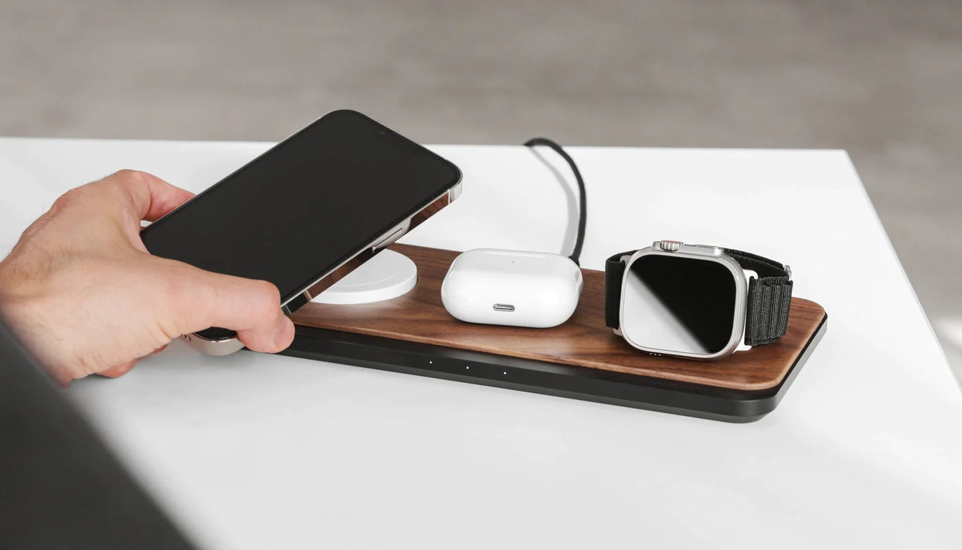 iPhone Apple Watch charging station