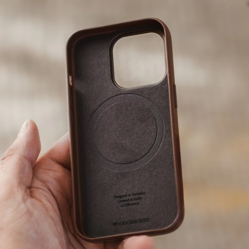 Vegan Leather Case iPhone 14 Pro Brown
