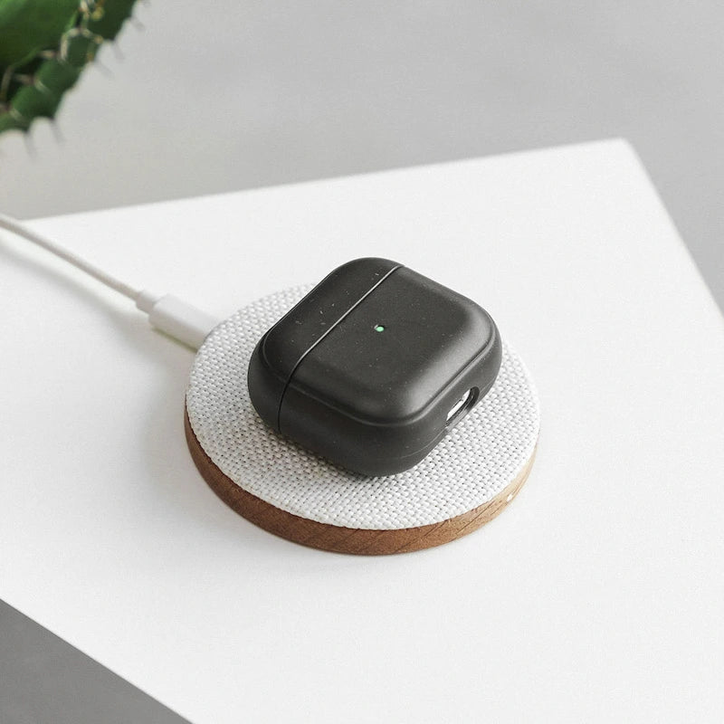 AirPods Case sustainable black