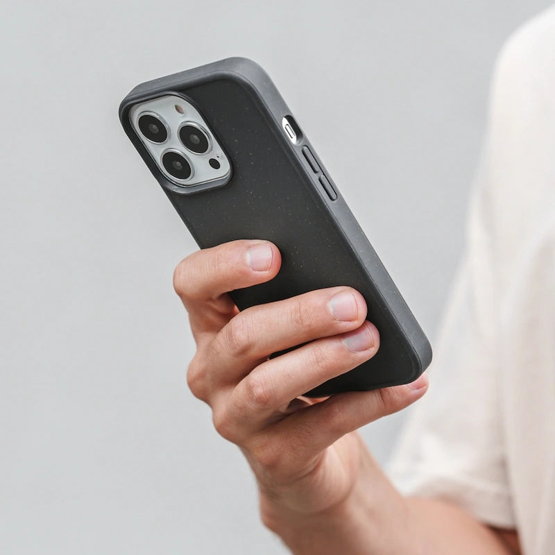 iPhone 13 Pro phone case sustainable black