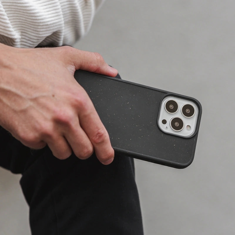 IPhone 14 Pro cell phone case sustainable black