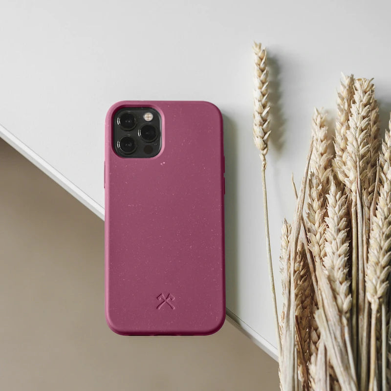 iPhone 12 / 12 Pro phone case sustainable wine red