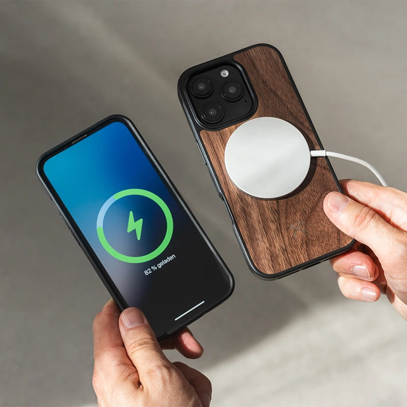 iPhone 17 Pro Case Walnut