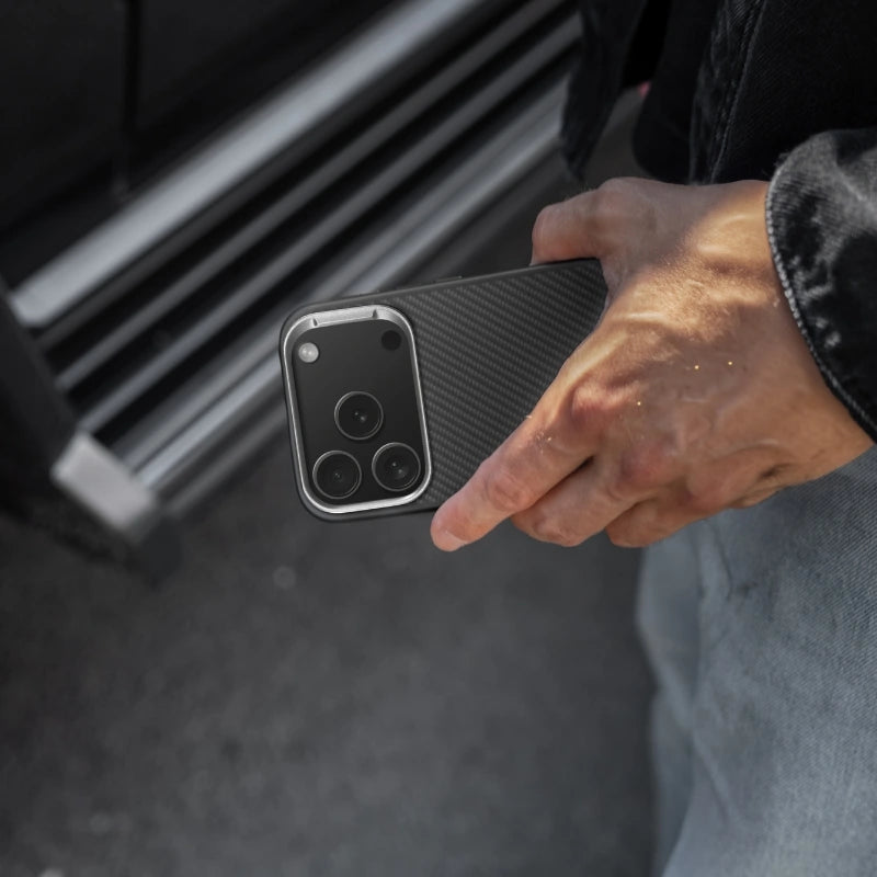 iPhone 17 Pro Carbon Case with MagSafe