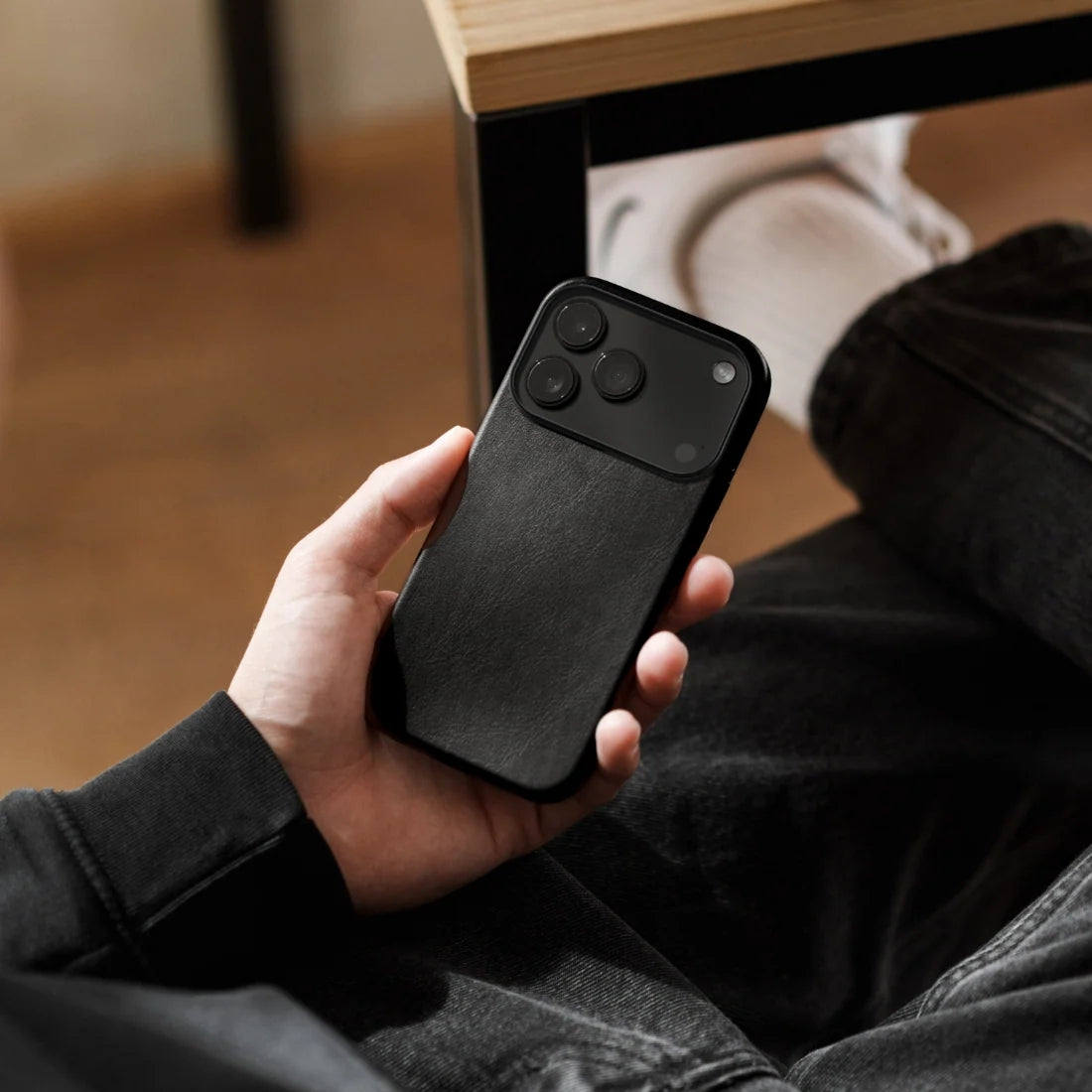 iPhone 17 Pro Max Case Leather Vegan