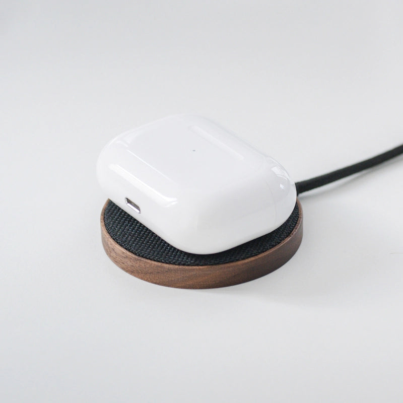 MagSafe Wireless Charger Walnut